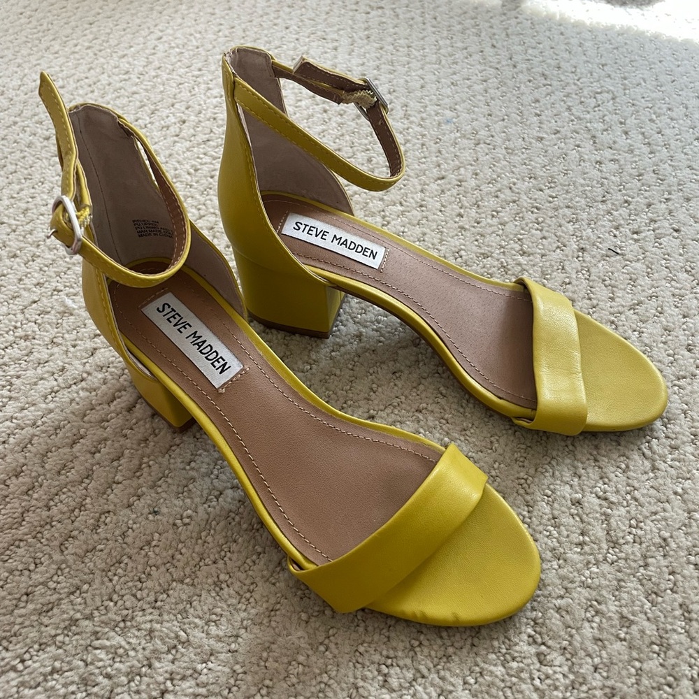 Steve Madden Mustard Ankle Strap Heels